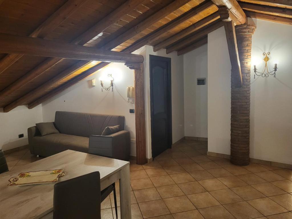 Casa Vacanza Lmt Aci Catena Kültér fotó