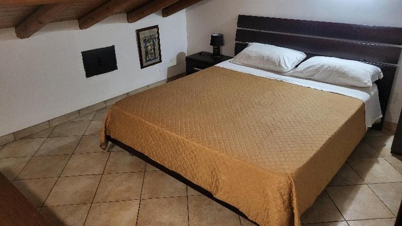 Casa Vacanza Lmt Aci Catena Kültér fotó